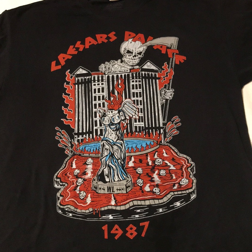 Mens large warren lotas tee. Caesars palace.